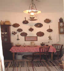 Traditional cookware display