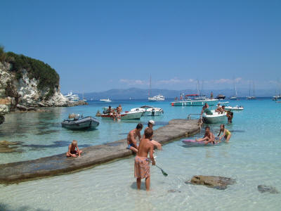 Voutoumi Bay